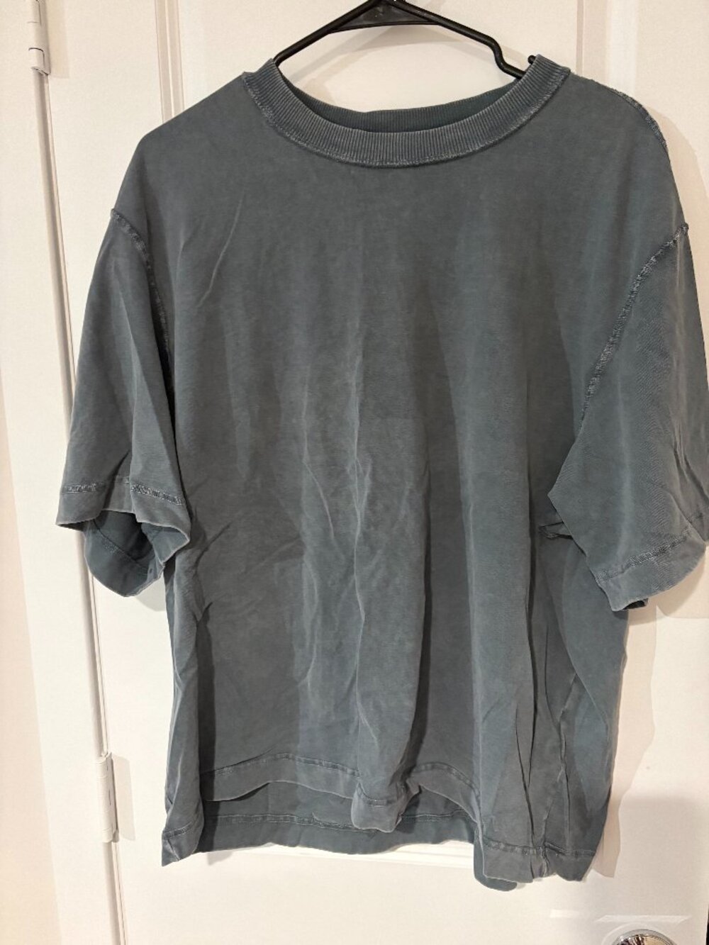 Large Abercrombie and Fitch Premium Heavyweight 2.0 Cropped Blue Wash Tee